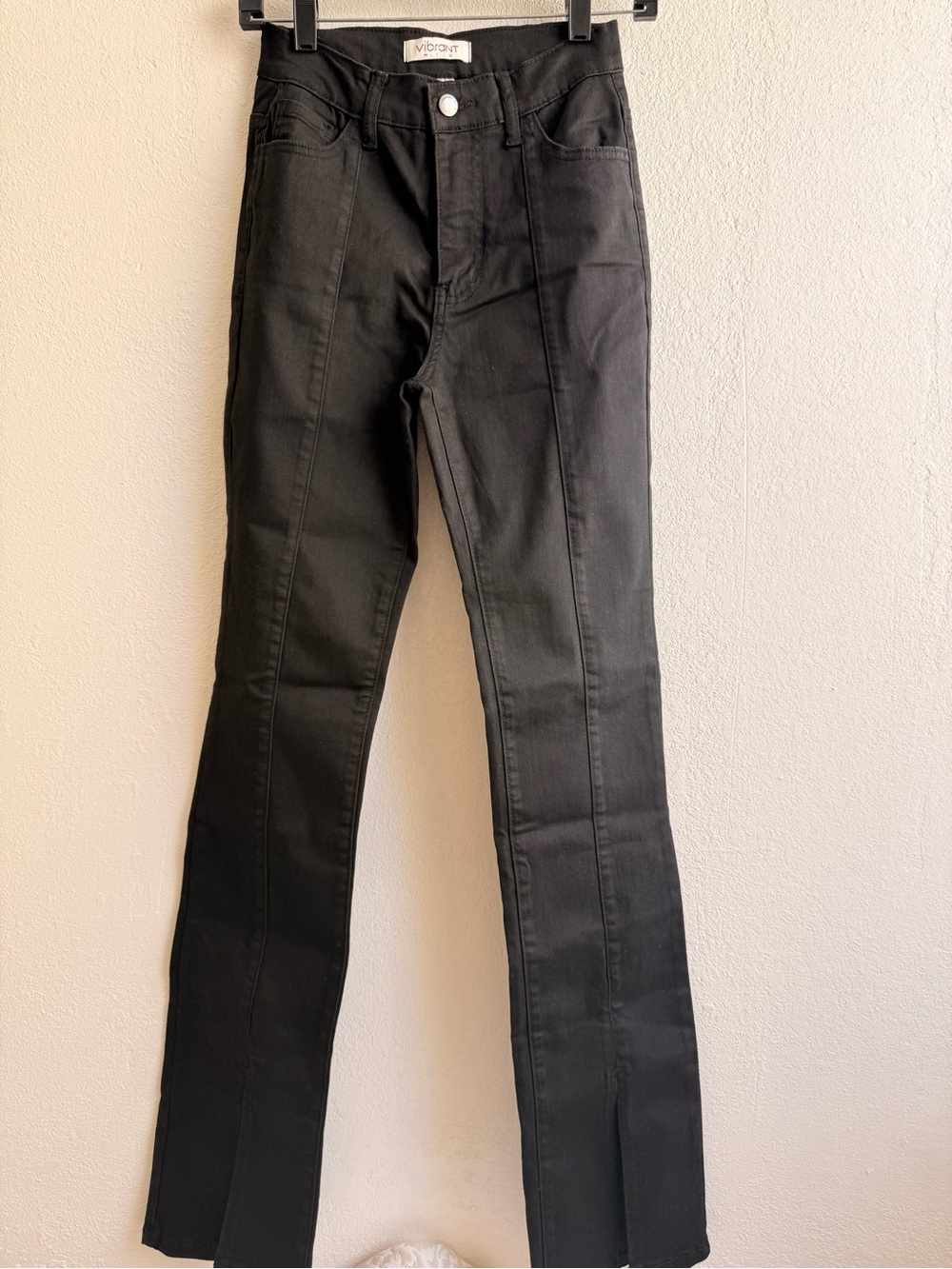 Vibrant Black Slim Straight Men's Jeans